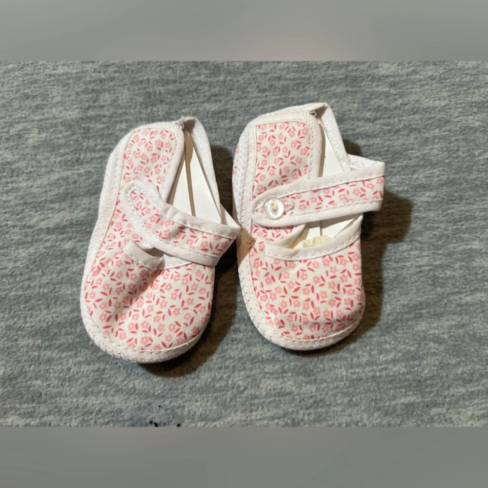 Carter’s vintage sock‎ & shoe gift set infants baby 0-3 months pink floral new